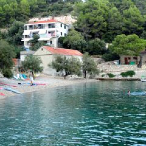 Paradise Apartments, Paradise Apartments right on the beach on Hvar island, Croatia Gdinj
