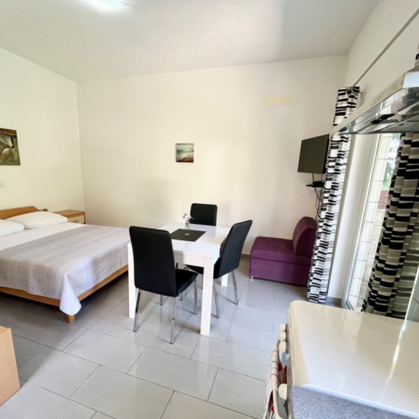 Bedrooms, Paradise Apartments, Paradise Apartments right on the beach on Hvar island, Croatia Gdinj