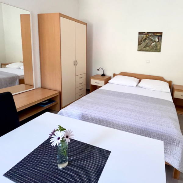 Bedrooms, Paradise Apartments, Paradise Apartments right on the beach on Hvar island, Croatia Gdinj