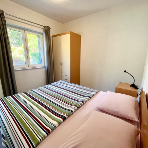 Bedrooms, Paradise Apartments, Paradise Apartments right on the beach on Hvar island, Croatia Gdinj