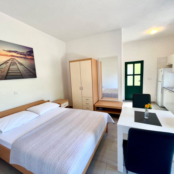 Bedrooms, Paradise Apartments, Paradise Apartments right on the beach on Hvar island, Croatia Gdinj