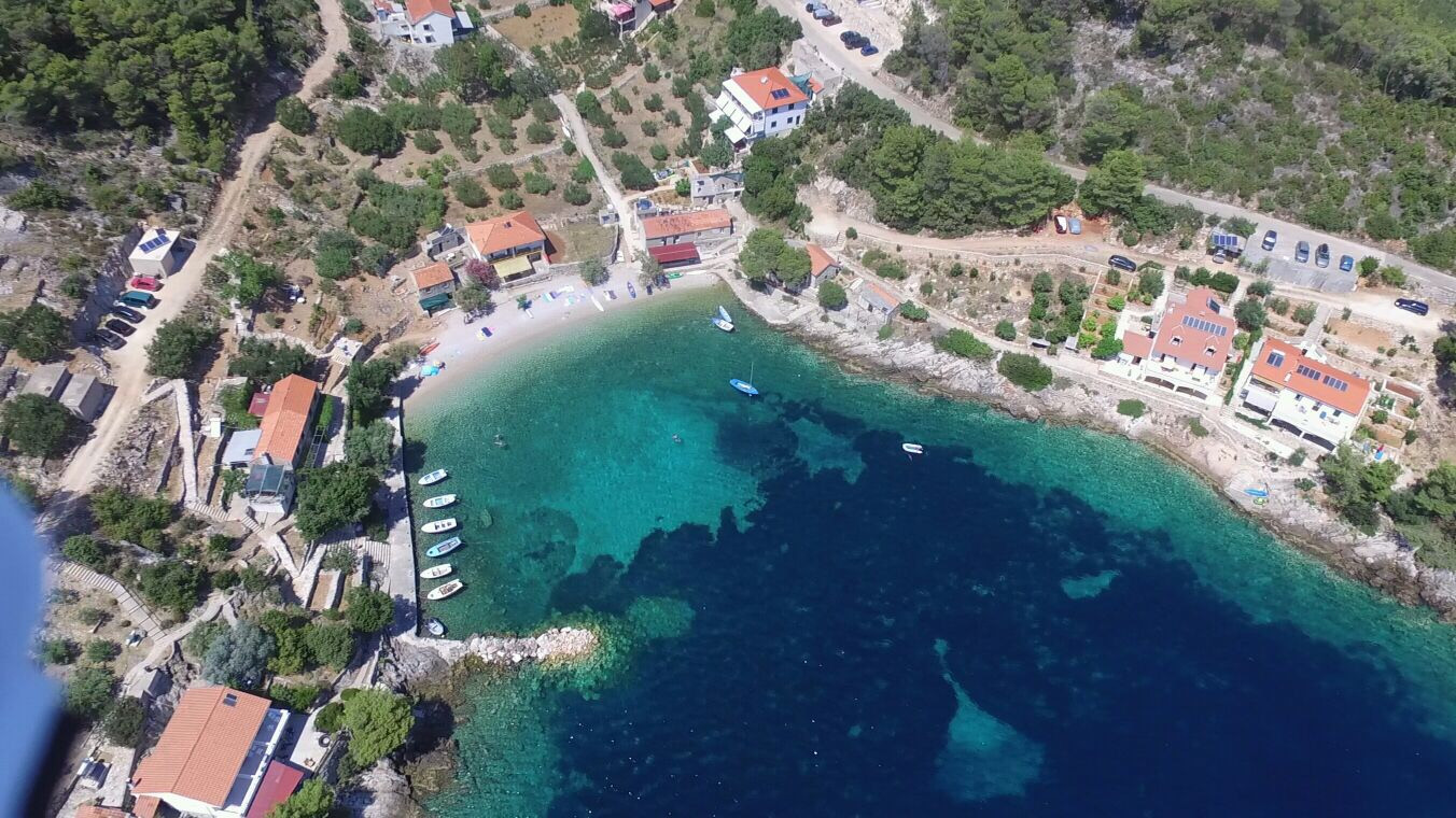Island Cove Paradise - Beachside Getaway with Robinson Crusoe Flair, Paradise Apartments right on the beach on Hvar island, Croatia Gdinj